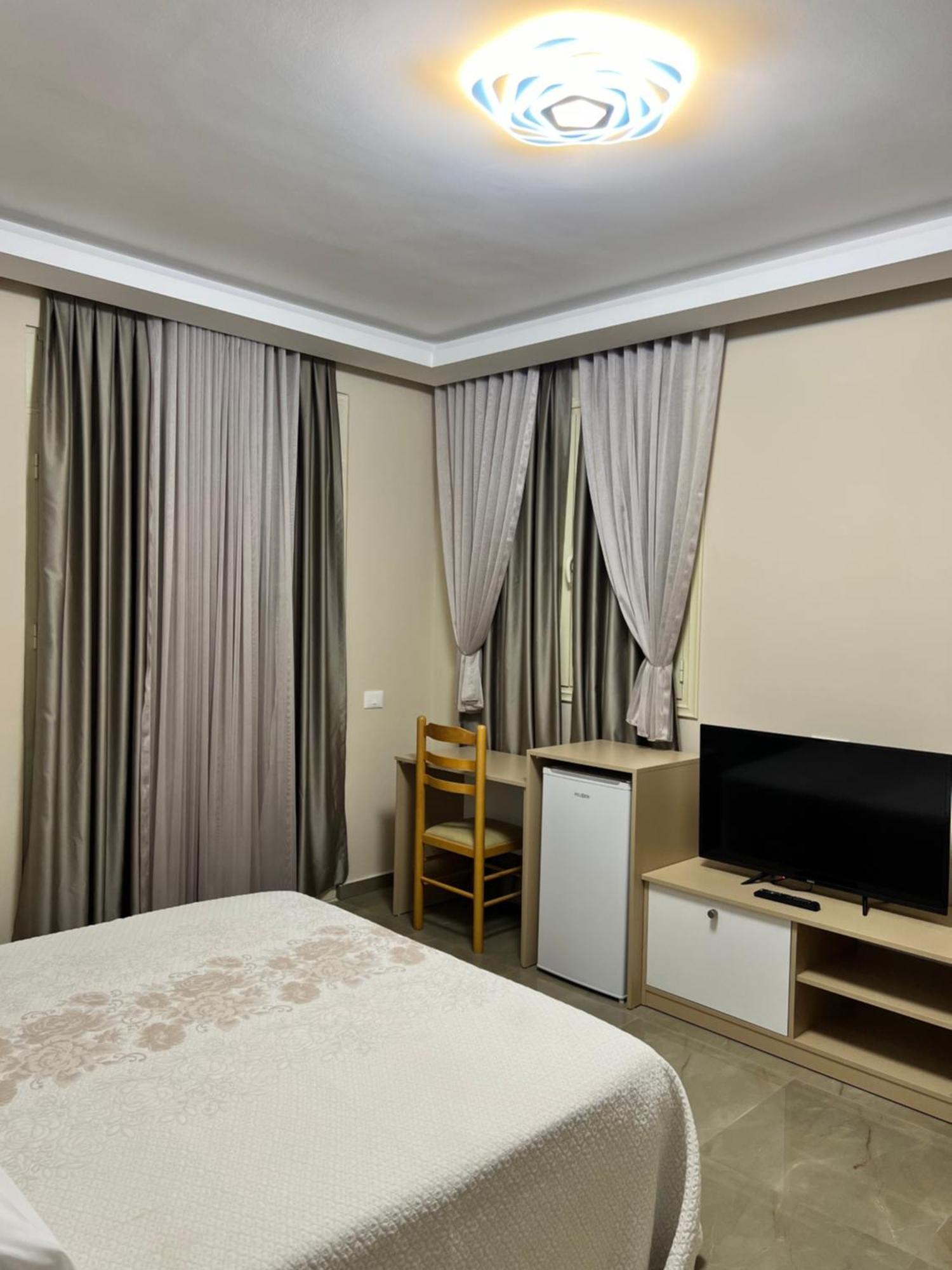 Lyden Hotel Golem (Tirana) Exterior foto